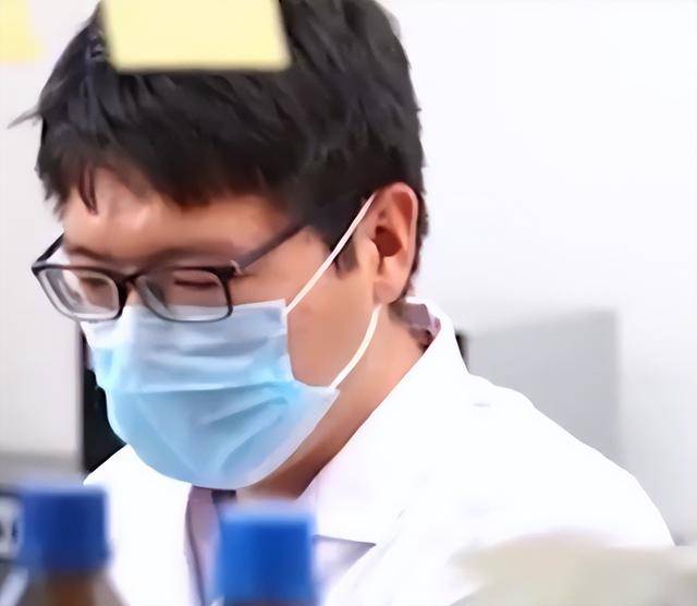 xm外汇平台佣金直击MT4交易画面，掌握这5大作用让你的外汇交易更顺畅！